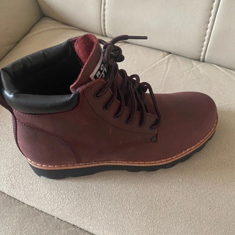 Womans Roots boots - Picture 3 of 3